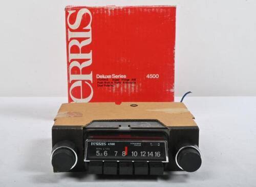 RADIO: NOS unused Ferris 4500 integrated circuit push button radio.