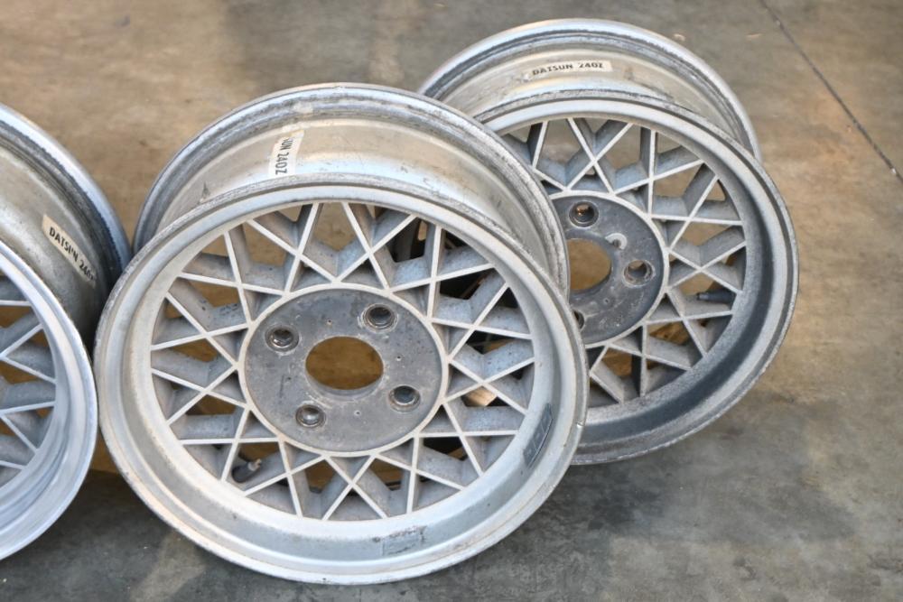WHEELS: One set of four Hotwire alloy wheels. 14 Inch diameter to suit ...