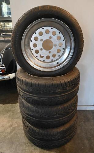 WHEELS: One set of four 16 inch steel wheels with alloy centres. Mounted on Pirelli 225 / 50 R16 tyres.