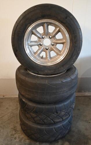 WHEELS: One set of four Performance alloy wheels. Size: 15 x 8 inch rim with Advan 235 / 60 R 15 Tyres.