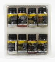 VALLEJO: A sealed NOS Vallejo Acrylic Weathering Effects Set includes Muds/Engine Diesel Stains/Rainmarks/Oil Stains/Petrol Spills