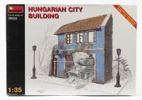MINIART: A NOS 1:35 scale Miniart Hungarian City Building sealed Model Kit