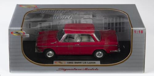 BMW: A NOS 1:18 scale Signature Models BMW 1962 LS Luxus die-cast model with opening parts
