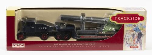 LNER: A NOS 00 scale Trackside LNER Sentinel Truck with Low Loader and Gun Barrel Load die-cast model
