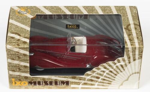 DELAHAYE: A NOS 1:43 scale IXO Models 1938 Delahaye 165 Figoni & Falaschi die-cast model
