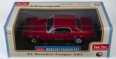 MERCURY: A NOS 1:18 scale Sunstar Mercury 1967 Cougar XR7 die-cast model with opening bonnet & doors