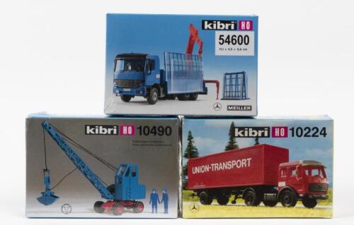 KIBRI: 3 NOS 'HO' scale Kibri vehicle sealed model kits