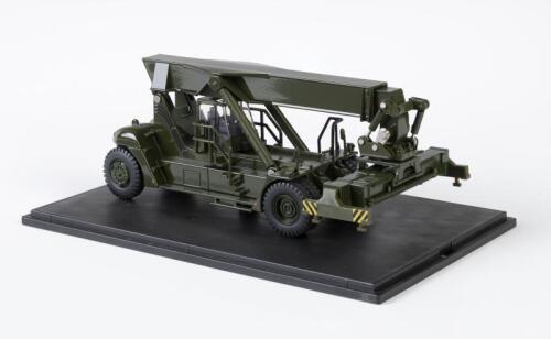 REACH STACKER: A NOS 1:76 scale Oxford Container Reach Stacker