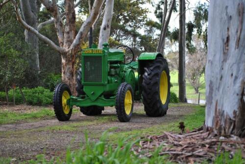 1949 JOHN DEERE AR TRACTOR (OFFSITE)