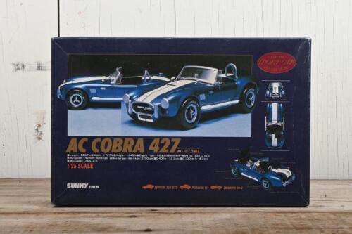 COBRA: A Sunny 1:25 scale model kit of an AC Cobra 427