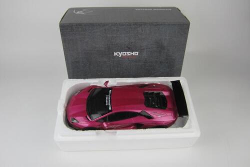 LAMBORGHINI: A 1:18 scale Kyosho Lamborghini Aventador Coupe LB Performance