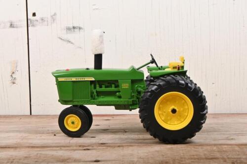 JOHN DEERE: A John Deere 4020 Diesel 'Ertl' 1/16 scale diecast model
