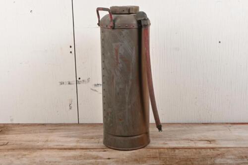 FIRE EXTINGUISHER: A c1960s brass Simplex Wormald Brothers fire extinguisher, '1962' marked to base
