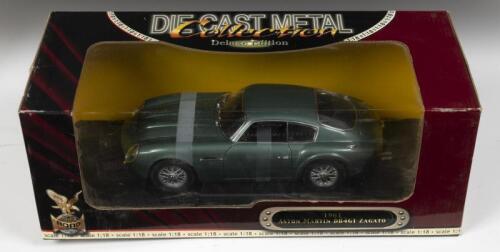 ASTON MARTIN: A 1:18 scale Die Cast Metal Collection Deluxe Edition die-cast model of a 1961 Aston Martin DB4GT Zagato, in original box