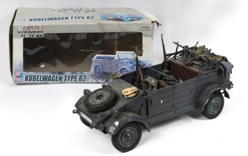 DRAGON MODELS: A 1:6 Scaled Dragon Models Kubelwagen Type 82 WWII vehicle with many accessories for action figures including four guns and others