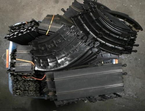 TRACKS: A collection of 2-lane slot car tracks