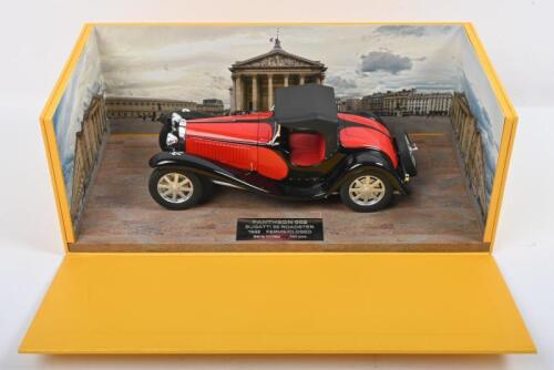 BUGATTI: A MONACO 'PANTHEON 002' 1:18 scale 1932 Bugatti 55 Roadster with closed hood. Numbered '030'/150 pcs