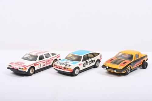 BRITISH CARS: Three British car SCALEXTRIC slot cars. Rover 3500 & Triumph TR7 Slot Cars