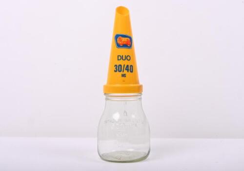 GOLDEN FLEECE: A Golden Fleece Duo 30/40 MS plastic pourer on a 500ml glass bottle