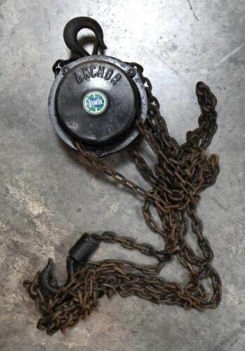 BLOCK AND TACKLE: An ANCHOR brand block and tackle with later LANCIA sticker