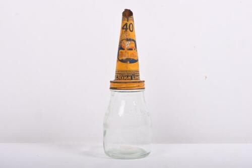GOLDEN FLEECE: A Golden Fleece H.C.Sleigh '40' motor oil tin top on a glass one imperial pint oil bottle