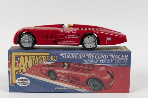 SUNBEAM: A nice reproduction tin plate model of&nbsp;Segrave's record braking 'Stug'&nbsp;clockwork landspeed car&nbsp;by Fantastic & Co with box. 27 cm long