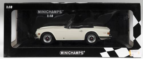 TRIUMPH: A MINICHAMPS 1:18 scale 1969 Triumph TR6