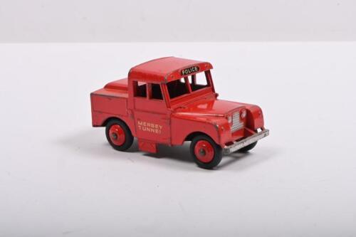 DINKY TOYS: A Dinky 255 Land Rover "Mersey Tunnel Police"