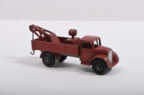 DINKY TOYS: A Dinky Toys No.30e Breakdown Truck