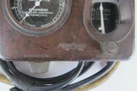 STROMBERG: An early Bakelite vacuum meter produced by Moto Scope Stromberg - 4