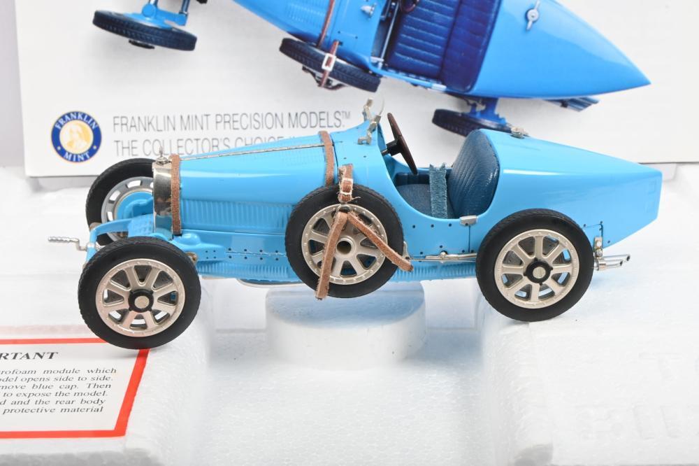 BUGATTI: A 1:24 scale Franklin Mint 1924 Bugatti Type 35