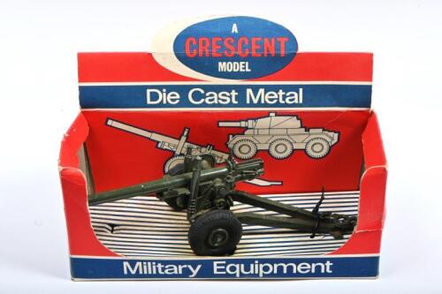 HOWITZER: A CRESCENT MODEL 5.5 HOWITZER GUN (NO 1251). Original box