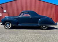 1940 Lincoln Zephyr V12 Coupe - 2