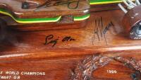 ADELAIDE F1 GP: A hand carved model celebrating World Campionship drivers (signed by 13 such drivers) - 5