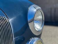 1940 Lincoln Zephyr V12 Coupe - 17