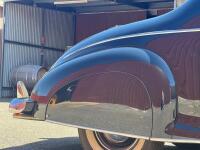 1940 Lincoln Zephyr V12 Coupe - 23