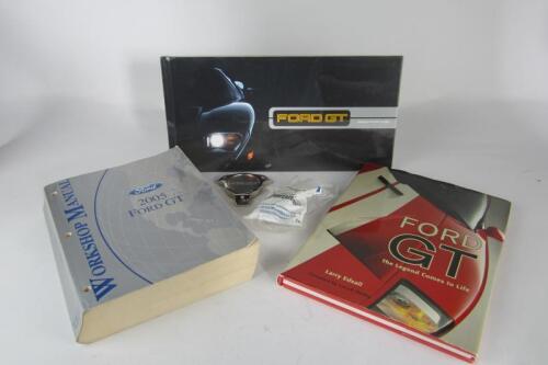 FORD GT: A collection of items related to the Ford GT