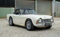 1962 Triumph TR4 Roadster - 14