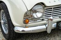 1962 Triumph TR4 Roadster - 25