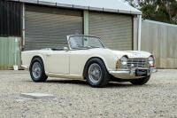1962 Triumph TR4 Roadster - 3