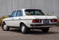 1984 Mercedes Benz 300D - One owner gem - 17