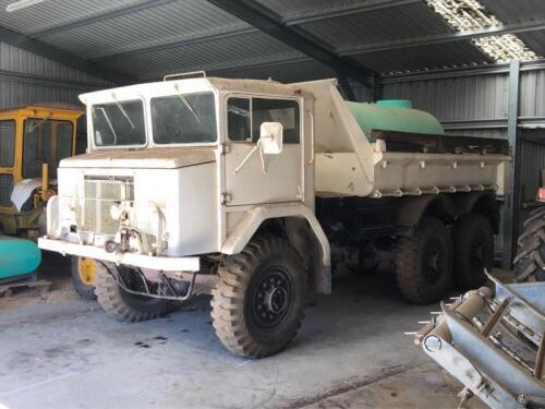 1968 MODEL INTERNATIONAL HARVESTER AUSTRALIAN ARMY 6x6 PETROL ENGINE TRUCK (OFFSITE)