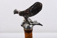 A walking stick with Rolls-Royce style kneeling&nbsp;Spirit of Ecstasy mounted handle - 4