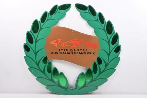 1998 AGP: A collection of 1998 Australian Grand Prix, Melbourne items. '1998 QANTAS AUSTRALIAN GRAND PRIX' wreath