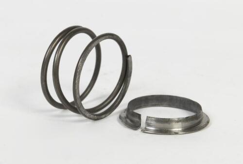 911: A spacer ring and spring suited to early Porsche 911