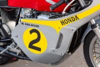 1976 Honda CB400F - Mike Hailwood Replica - 26