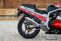 1985 Suzuki GSX-R 750 - 4