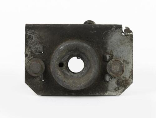 911: A engine lid locking plate suited to Porsche 911