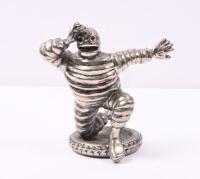 BIBENDUM: An attractive solid metal figure of an early knelling Bibendum figure, nice detail, circa 1980s/1990s, 11.5cm high