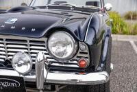 1963 Triumph TR4 Roadster - 10